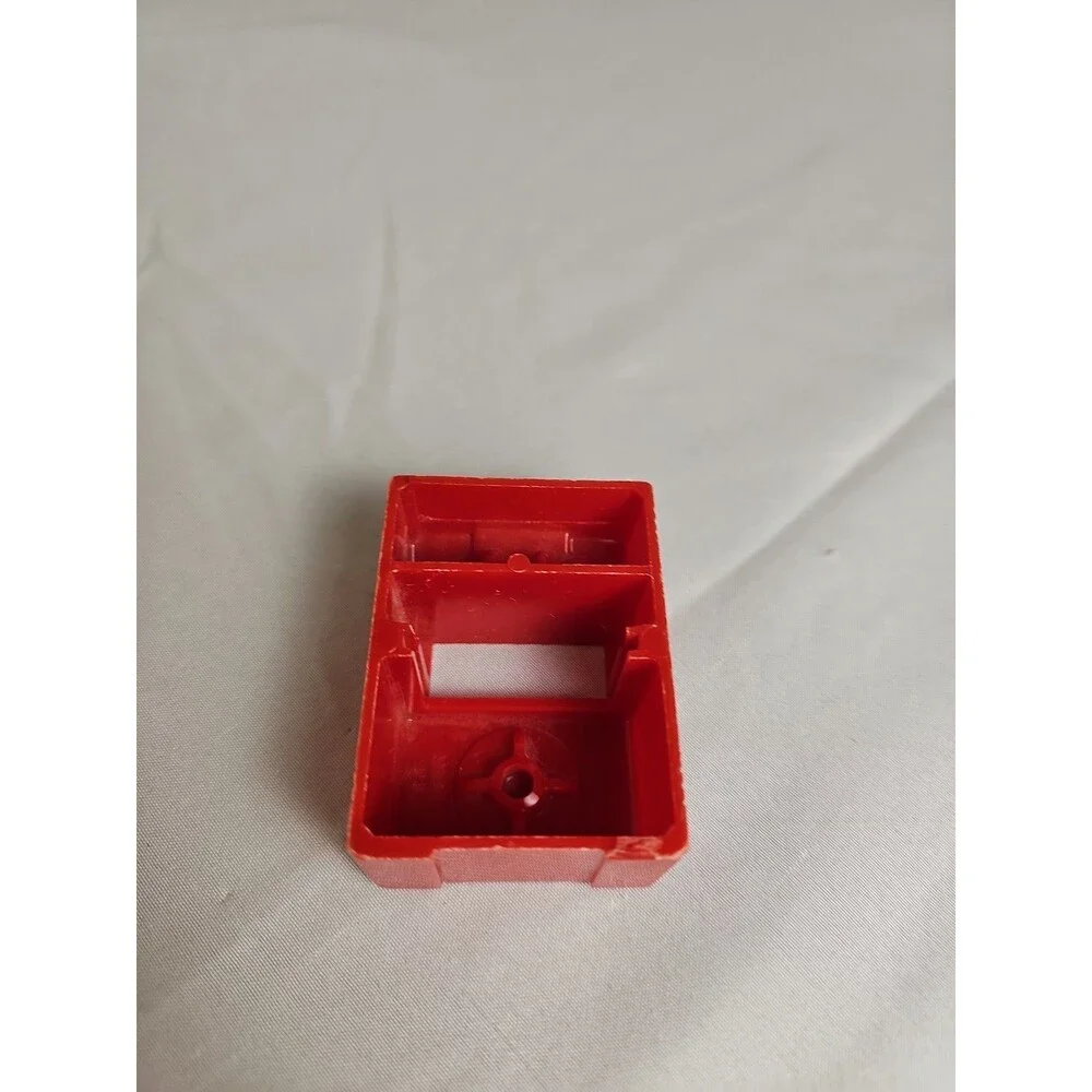 Vintage Renwal Radio Dollhouse Furniture Red with dial Plastic number 18 USA